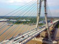 Cầu Vàm Cống bắc qua sông Hậu - Ảnh: Tuổi trẻ