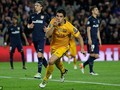 Suarez lập cú đúp trong hiệp 2