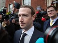Giám đốc điều hành Facebook Mark Zuckerberg rời một khách sạn ở Dublin vào tháng 4/2019 sau cuộc họp với các chính trị gia để thảo luận về quyền riêng tư và các nội dung độc hại trên mạng xã hội. Ảnh: SCMP