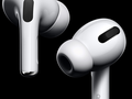Apple AirPods Pro. Ảnh: CNBC
