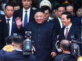 Chủ tịch Kim Jong-un (ở giữa) cảm ơn trước sự chào đón của lãnh đạo, người dân Việt Nam (Ảnh: VGP)