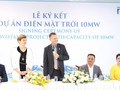 Ông Lê Toàn và bà Đỗ Thị Kim Liên (bên tay phải) tại một sự kiện (Ảnh: Internet)