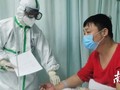 Trung Quốc xuất hiện hiện tượng nhiều người đã chữa khỏi ra viện lại dương tính với nCoV (Ảnh: Nanfang).