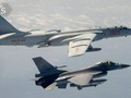 Tiêm kích F-16 của Đài Loan bay giám sát và xua đuổi máy bay ném bom H-6 của Trung Quốc (Ảnh: TVBS).