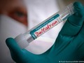 Sự xuất hiện của biến chủng lai giữa Delta và Omicron khiến nhiều người hoang mang lo sợ (Ảnh: Deutsche Welle).