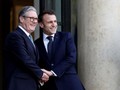Thủ tướng Anh Keir Starmer (trái) và Tổng thống Pháp Emmanuel Macron có kế hoạch đưa quân đội tới Ukraine để giám sát thực hiện thỏa thuận ngừng bắn. Ảnh: SingTao.
