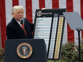 Chính sách thuế đối ứng của ông Trump gây xáo trộn tình hình thương mại quốc tế. Ảnh: Reuters.