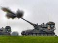 Pháo tự hành bánh xích, AS90 Braveheart 155mm của Anh. Ảnh Army Recognition.