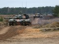Đơn vị xe tăng Leopard -2 quân đội Ba Lan diễn tập chiến đấu. Ảnh Military Ukraine