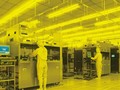 Công nhân tại một xưởng đúc do Hua Hung Semiconductor điều hành. Ảnh: SCMP.
