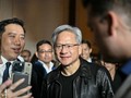 Jensen Huang của Nvidia đang ngày càng nổi tiếng khi Nvidia dẫn đầu trong lĩnh vực AI. Ảnh: Business Insider.