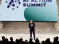 Ông Emmanuel Macron phát biểu tại hội nghị thượng đỉnh AI ở Paris. Ảnh: The Guardian