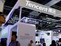 Tencent có thể tận dụng danh mục dịch vụ Internet phong phú của mình, bao gồm cả WeChat tại thị trường mới. Ảnh: Nikkei Asia.