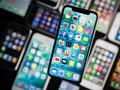 OLED nói chung và AMOLED nói riêng là công nghệ màn hình đang được sử dụng trên nhiều mẫu smartphone hiện nay. Nguồn: TechSpot
