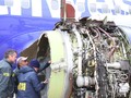 Động cơ trên chiếc Boeing 737-700 đã phát nổ giữa bầu trời gây nên nỗi kinh hoàng cho hành khách. Nguồn: CBS