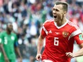 Dennis Cheryshev lập cú đúp giúp đội chủ nhà thắng đậm 5-0 trước Saudi Arabia. Ảnh: TheGuardian