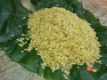 Giữa tháng 9 âm lịch tại làng Vòng, mẻ cốm mùa đã sẵn sàng theo chân các bà các mẹ lên phố sau những ngày tất bật sản xuất