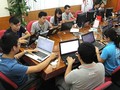Diễn ra trong vòng 24 giờ, đội về đích cao nhất sẽ giành 225 triệu đồng (khoảng 10.000 USD), hai giải nhì và ba có giá trị lần lượt là 45 triệu đồng (khoảng 2.000 USD) và 25 triệu đồng (khoảng 1.000 USD).