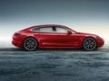 Tại thị trường Mỹ, bản trang bị cao cấp và đắt nhất của Porsche Panamera 2017 là Turbo Executive có giá lên đến 236.500 USD, tương đương 5,38 tỷ Đồng.