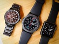 Ngoại hình của Gear S3 Frontier trông không khác đồng hồ thực thụ và biến Apple Watch Sport trông như đồ chơi khi đặt cạnh.