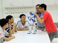 Một buổi học tại lớp học lập trình robot NAO - Ảnh: CLB cung cấp