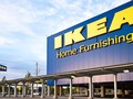 Các cửa hàng của IKEA thường rất lớn vì thế luôn tọa lạc tại các vùng ngoại ô.