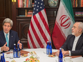 Ngoại trưởng Mỹ John Kerry gặp đồng cấp Iran Javad Zarif ngày 22/4/2016 (Ảnh: Getty Images)