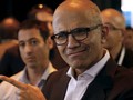Satya Nadella biết rút ra bài học từ thành công của chính đối thủ Amazon.