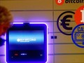 ATM bitcoin ở Vilnius (Lithuania). ẢNH: REUTERS