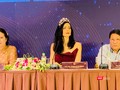Hoa hậu Hoàn vũ thế giới 2005 Natalie Glebova dự họp báo 
