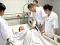 Tặng bằng khen cho 4 điều dưỡng dũng cảm cứu bệnh nhi