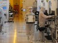 Bên trong nhà máy sản xuất chip SMIC tại Trung Quốc.