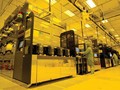 Bên trong nhà máy sản xuất chip của TSMC. Ảnh: Reuters.