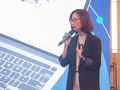Bà Nguyễn Thị Lan Hương - Giám đốc Tăng trưởng GapoWork đang trình bày tham luận.