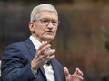 Doanh thu lên như "diều gặp gió" của Apple đã đưa CEO Tim Cook gia nhập hàng ngũ tỷ phú USD. (Ảnh: CTV News)