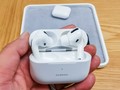 AirPods Pro của Apple. Ảnh: CNBC