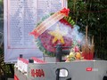 Lễ tưởng niệm 64 liệt sĩ hi sinh bảo vệ đảo Gạc Ma của Việt Nam và mô hình con tàu HQ 604 huyền thoại.