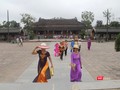 Du khách nữ mặc áo dài sẽ được miễn vé tham quan các điểm di tích Huế trong ngày 8/3