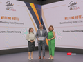 Đại diện Northstar Meetings Group trao giải “M&C Asia Stella Awards 2023” cho khu nghỉ dưỡng Furama Resort Đà Nẵng.