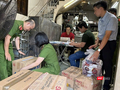 Lực lượng chức năng Đà Nẵng kiểm tra, xử lý cơ sở kinh doanh hàng giả, hàng kém chất lượng.