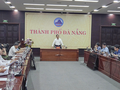Phó Chủ tịch UBND TP Đà Nẵng Trần Nam Hưng chủ trì cuộc họp khẩn về công tác ứng phó bão số 10 (bão Bualoi), kết nối trực tuyến đến tất cả xã, phường và đặc khu.