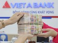 Em dâu tổng giám đốc Việt Phương Group bán ra 4,8 triệu cổ phiếu VietABank.