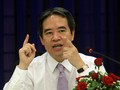 Người đứng đầu Ngân hàng Nhà nước nhấn mạnh: dự trữ ngoại hối quốc gia hiện không dưới 35 tỷ USD, giúp việc điều hành và can thiệp thị trường bất cứ lúc nào cũng được - một điểm mà ông nói là thể hiện quyền lực của nhà điều hành.