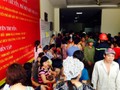 Hàng trăm cư dân tòa B CT5 hoảng loạn khi xảy ra cháy.