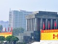Dự án số 8B Lê Trực có chiều cao bất thường khi nhìn từ phía quảng trường Ba Đình.
