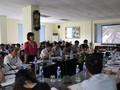 Nữ doanh nhân trẻ Trần Thị Thuấn Hoa trong một cuộc họp
