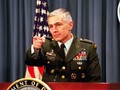 Tướng Wesley Clark, cựu tư lệnh NATO