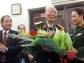 Đại tướng Lê Đức Anh trong buổi tặng Hồi ký cho Thư viện Quân đội. (Ảnh: Tuấn Minh)
