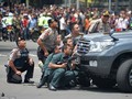 cảnh sát và quân đội Indonesia đấu súng với bọn khủng bố