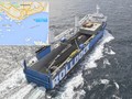 Ảnh nhỏ: Tàu Rolldock Star rời cảng Singapore về Việt Nam, sáng 31.1.2016 (Nguồn: MarineTraffic). Ảnh lớn: Tàu Rolldock Storm chở tàu ngầm Khánh Hoà về Việt Nam, tháng 5.2015 - Ảnh: koopvaardij.blogspot.com